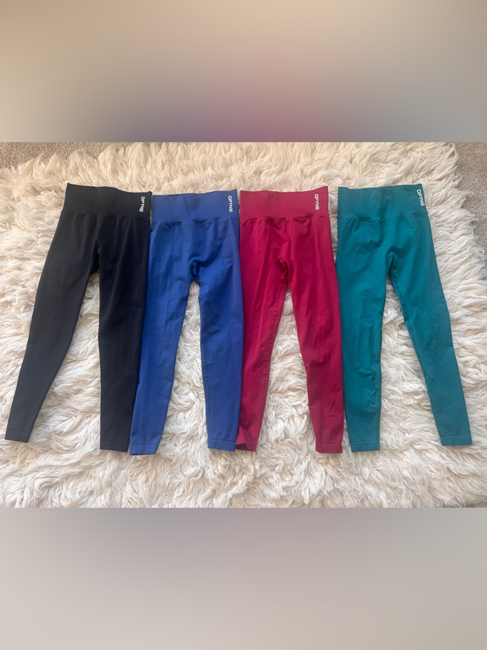 DFYNE Dynamic lot of 4 size small leggings in almost new condition. Flawless!